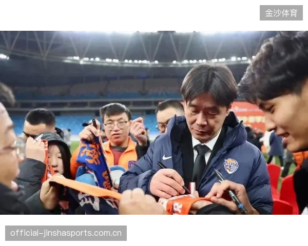 李霄鹏若成为教练导师，他的经验能否规模化输出？