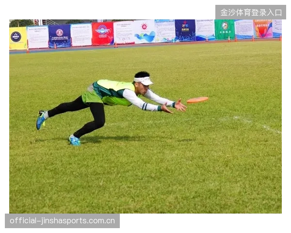 飞盘全国赛惊现超级远投破纪录，燃爆运动激情的新时代